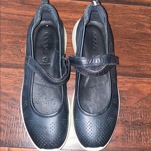Ecco Black Mary Jane Sneakers